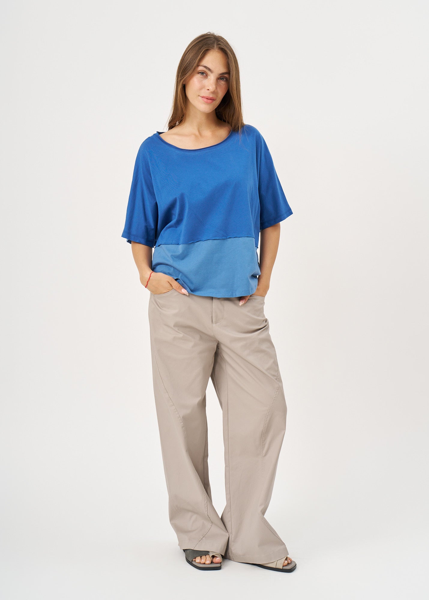 Blue half-half short-sleeved shirt