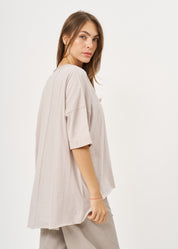 T-shirt with front slit and sleeve pleat Stone