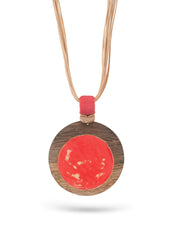 Wash circle necklace made of red mango wood