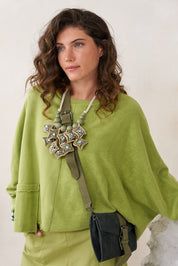 שרשרת פרחים עבודת יד נייר ממוחזר ירוק