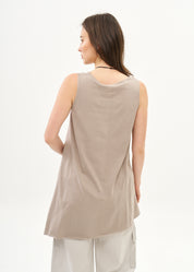 Diagonal tank top with brown pocket