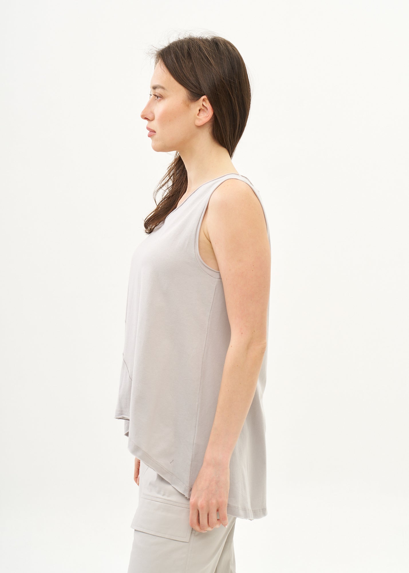 Gray cotton diagonal cut tank top