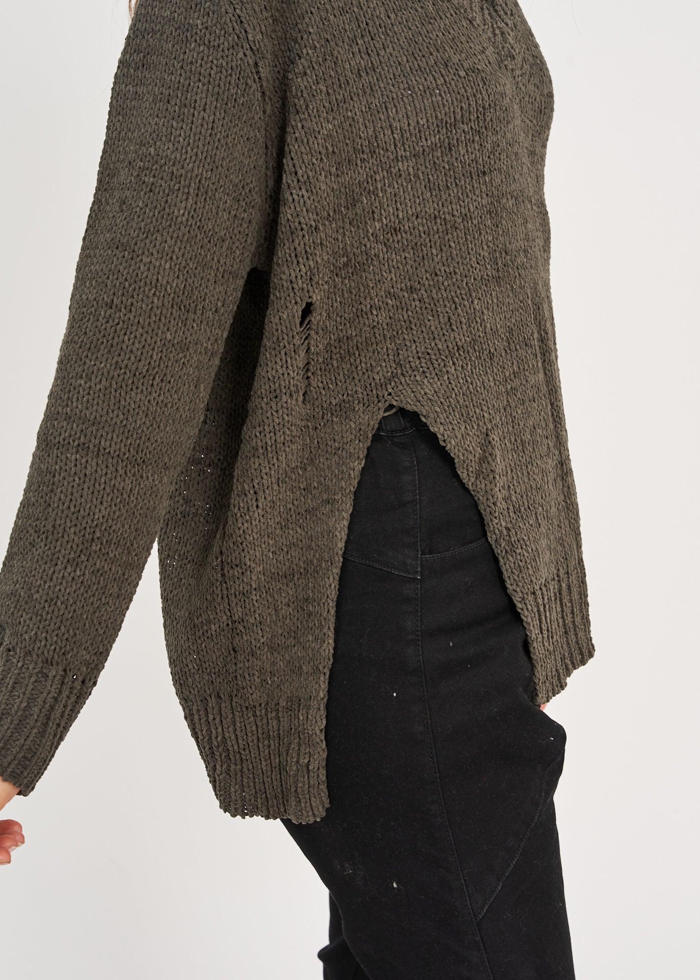 Dark gray off-shoulder V-neck knit