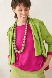 Длинное зеленое колье ручной работы из древесной щепы