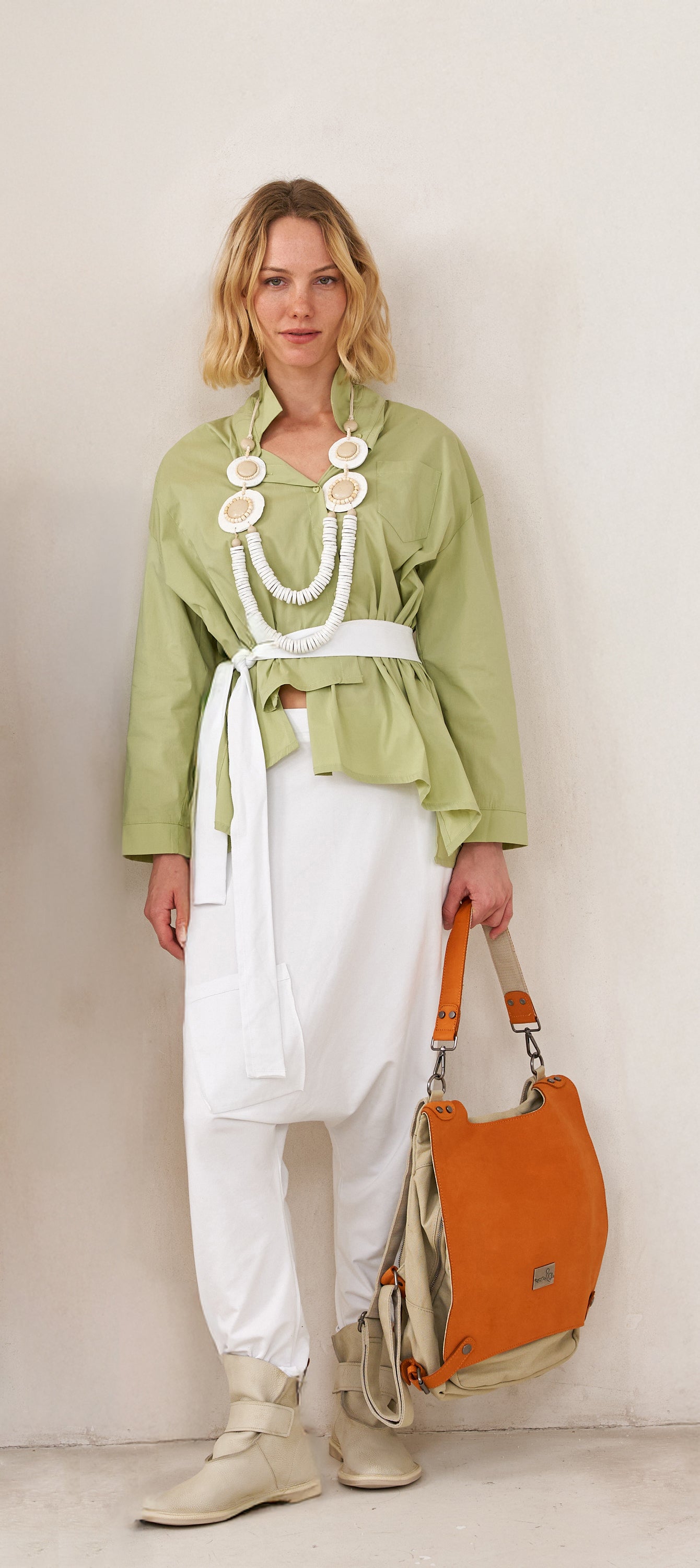 תיק  קנבס גב קלאפה עור כחול