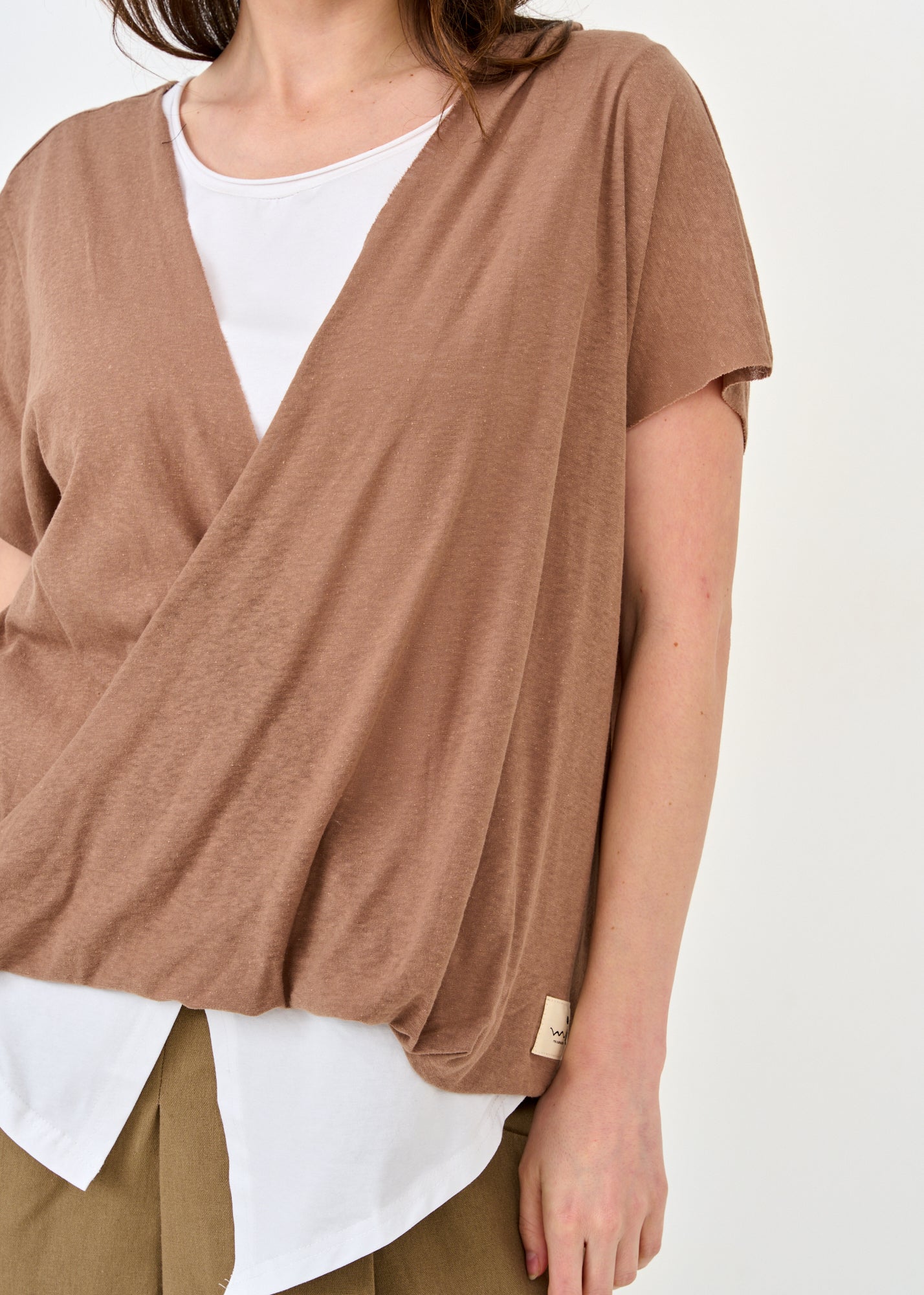 Brown round front thin knit shirt