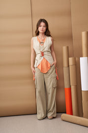 Square two-tone paper pulp necklace in orange