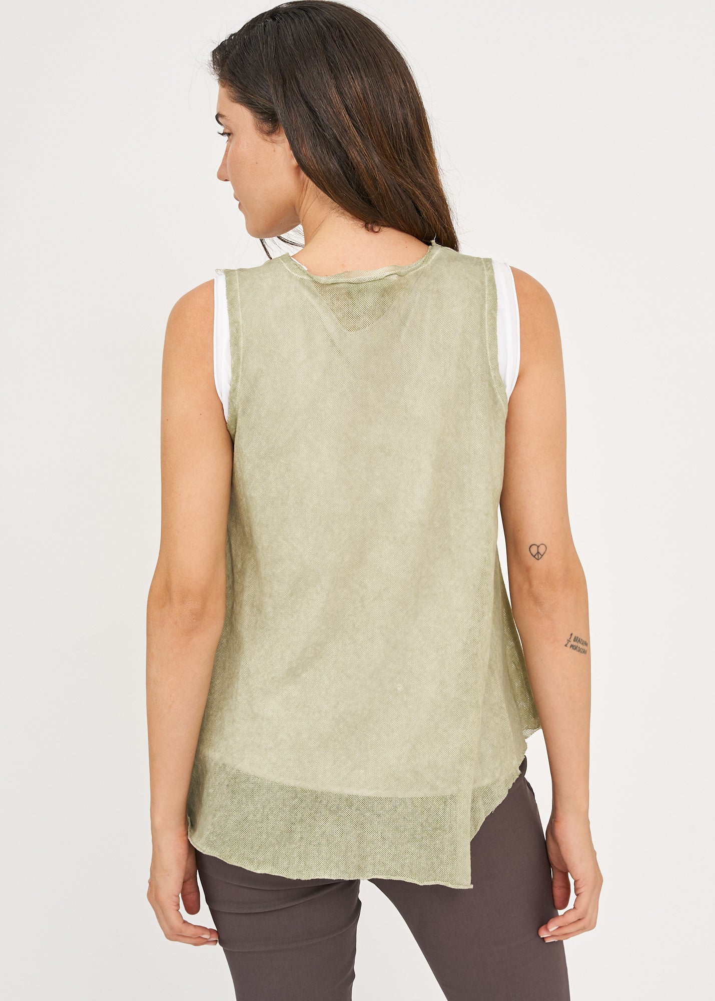 Wash mesh tank top with green tip extension Wash