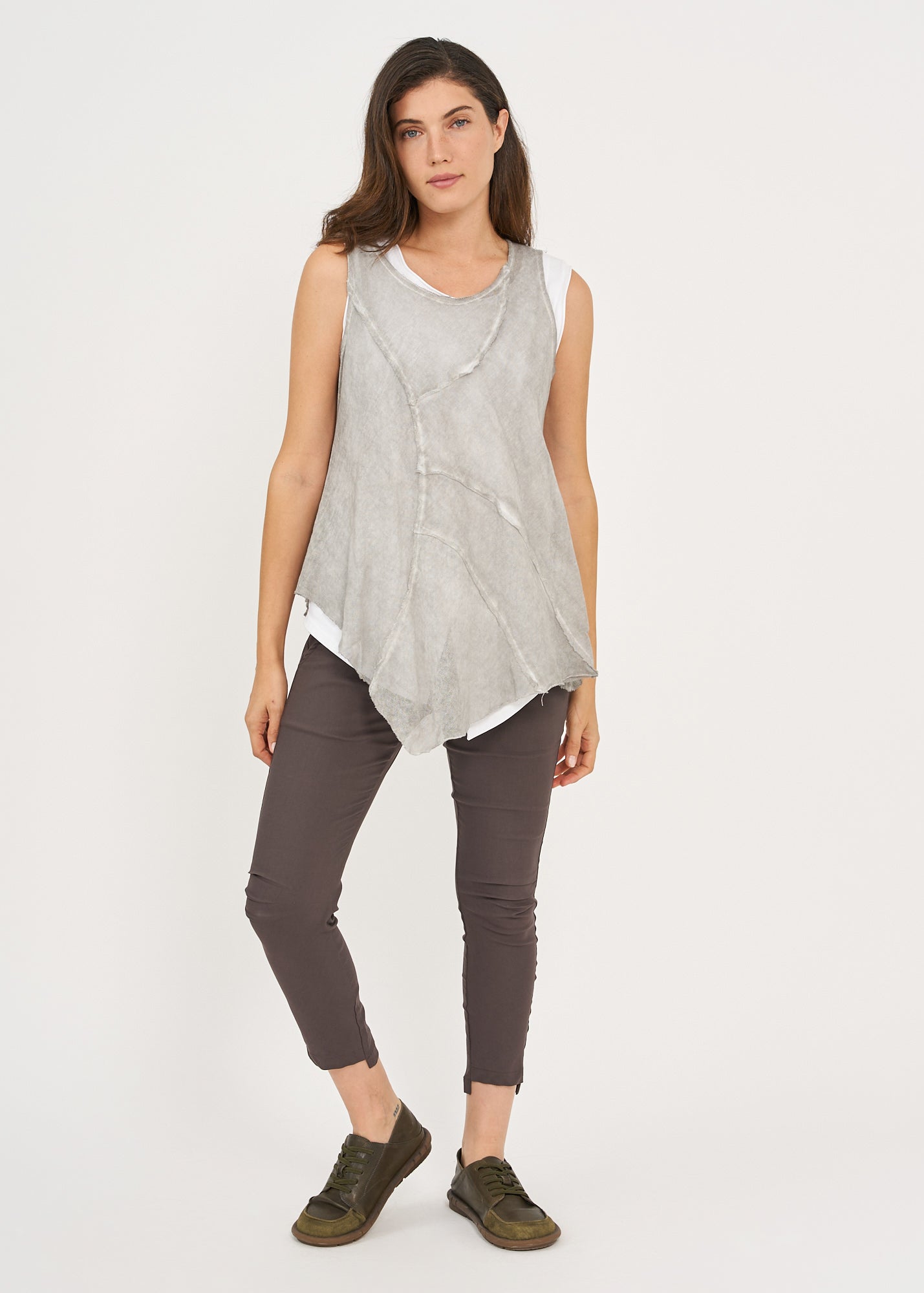Wash mesh tank top with light gray tip extension Wash