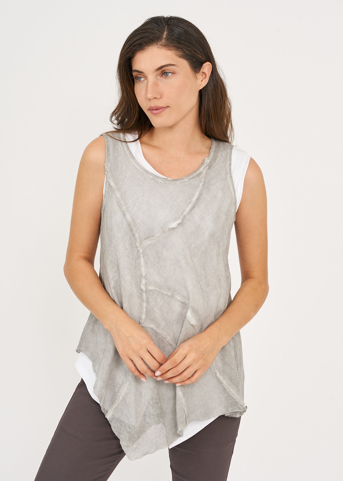 Wash mesh tank top with light gray tip extension Wash