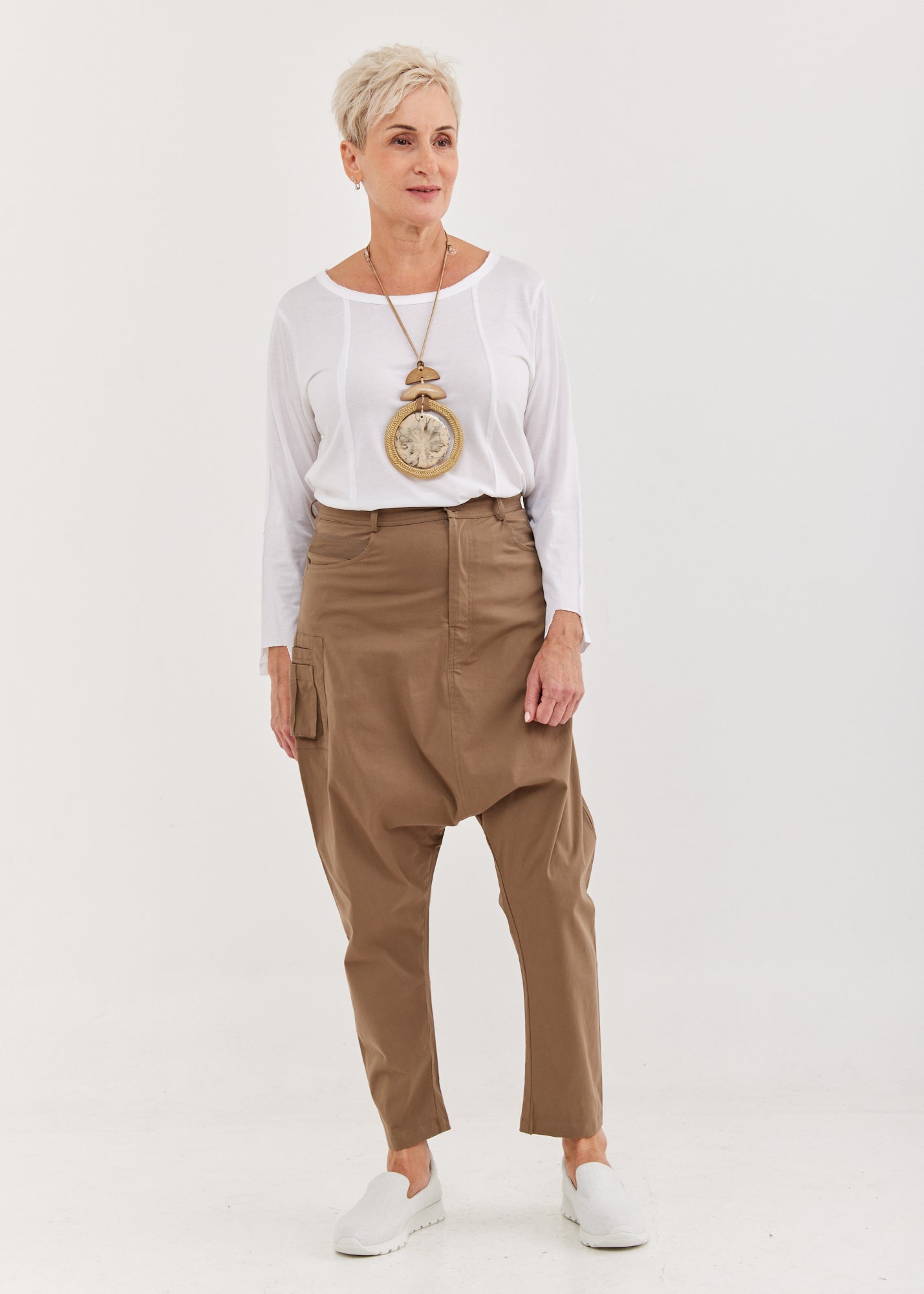 מכנסיים שקי עם סרט חום