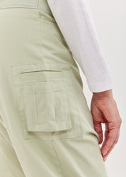 מכנסיים שקי עם סרט ירוק בהיר