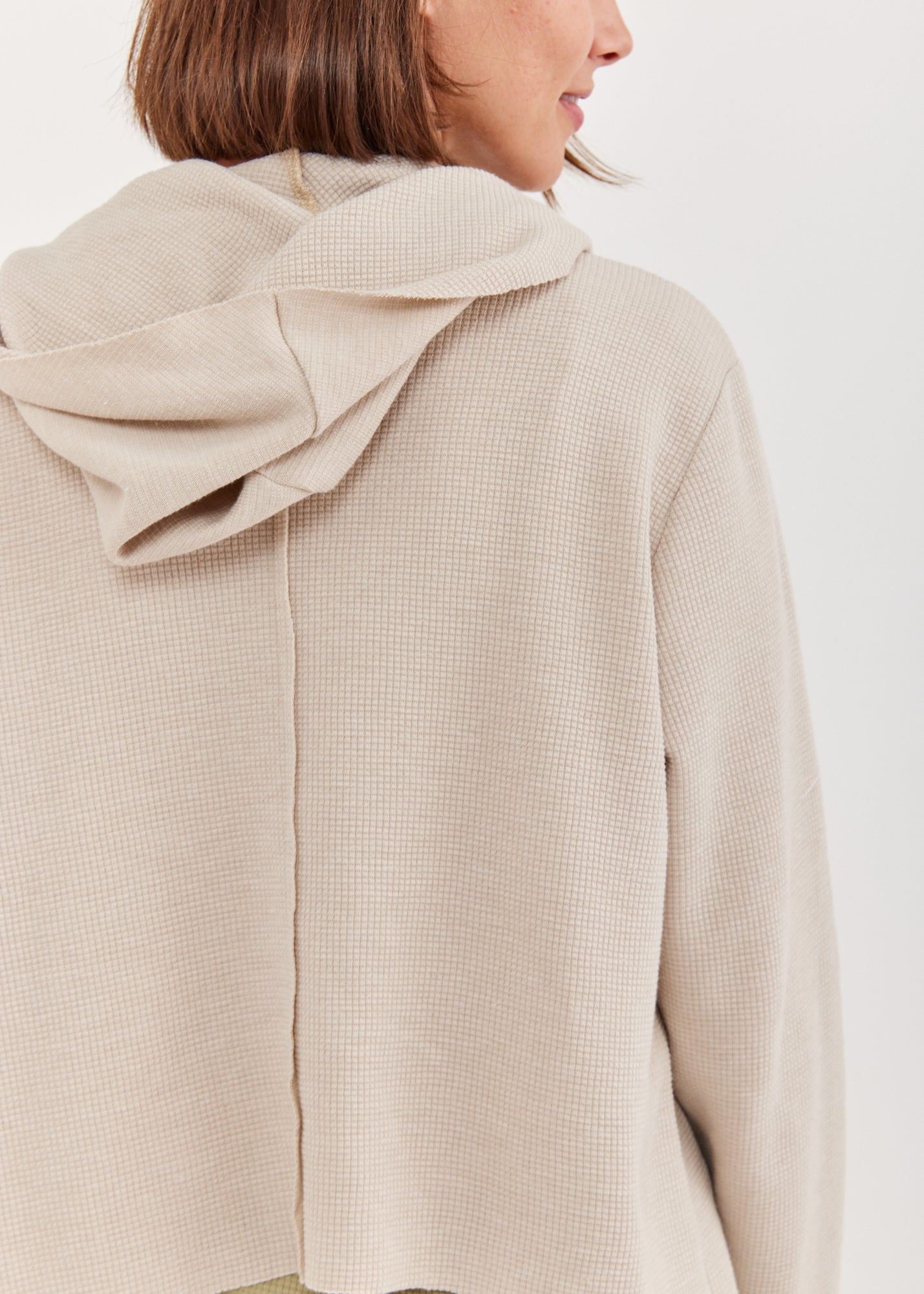 עליונית וופל קצרה סטון