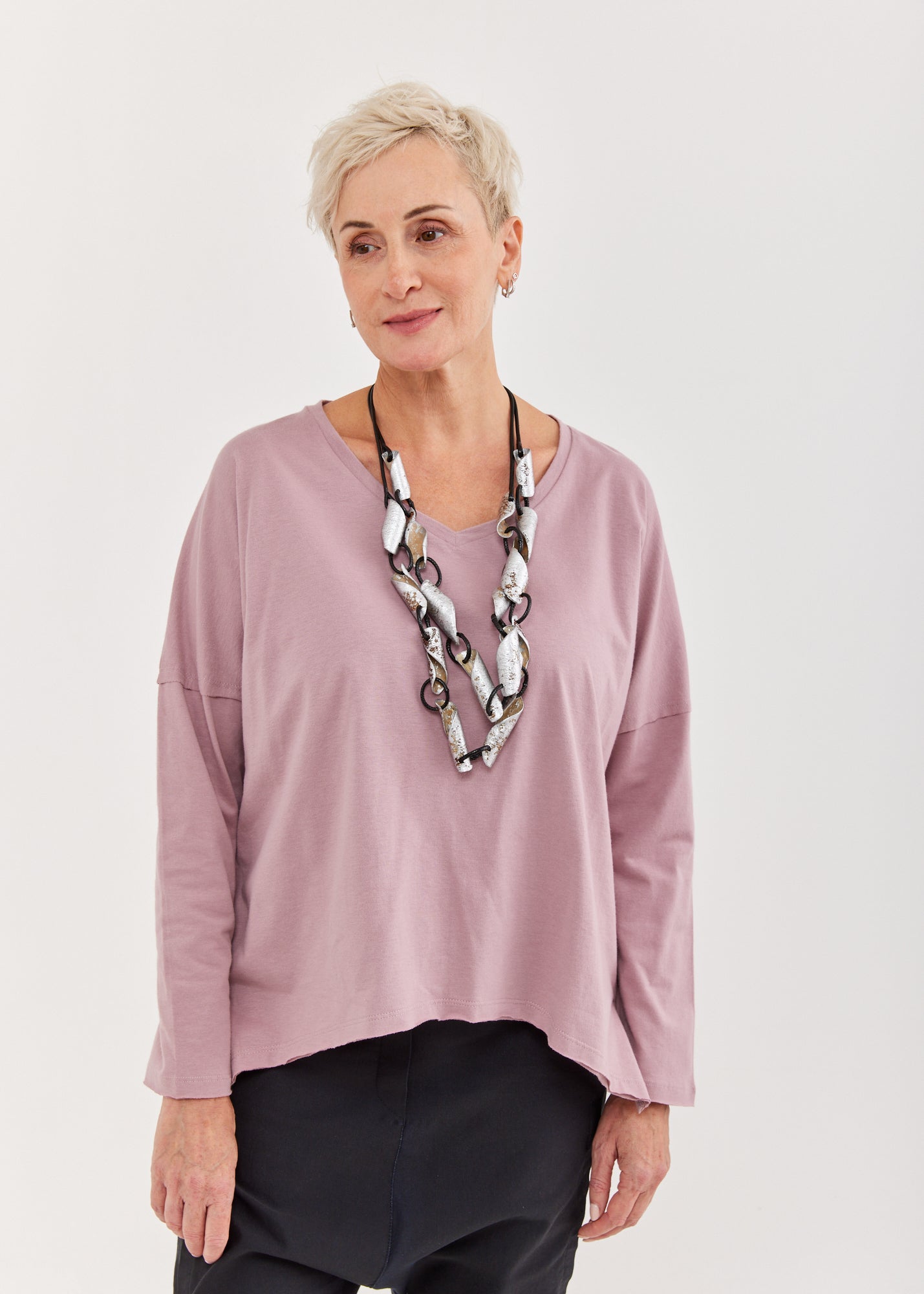 חולצה שרוול ארוך מפתח וי ורוד