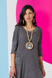 Wash circle necklace made of red mango wood