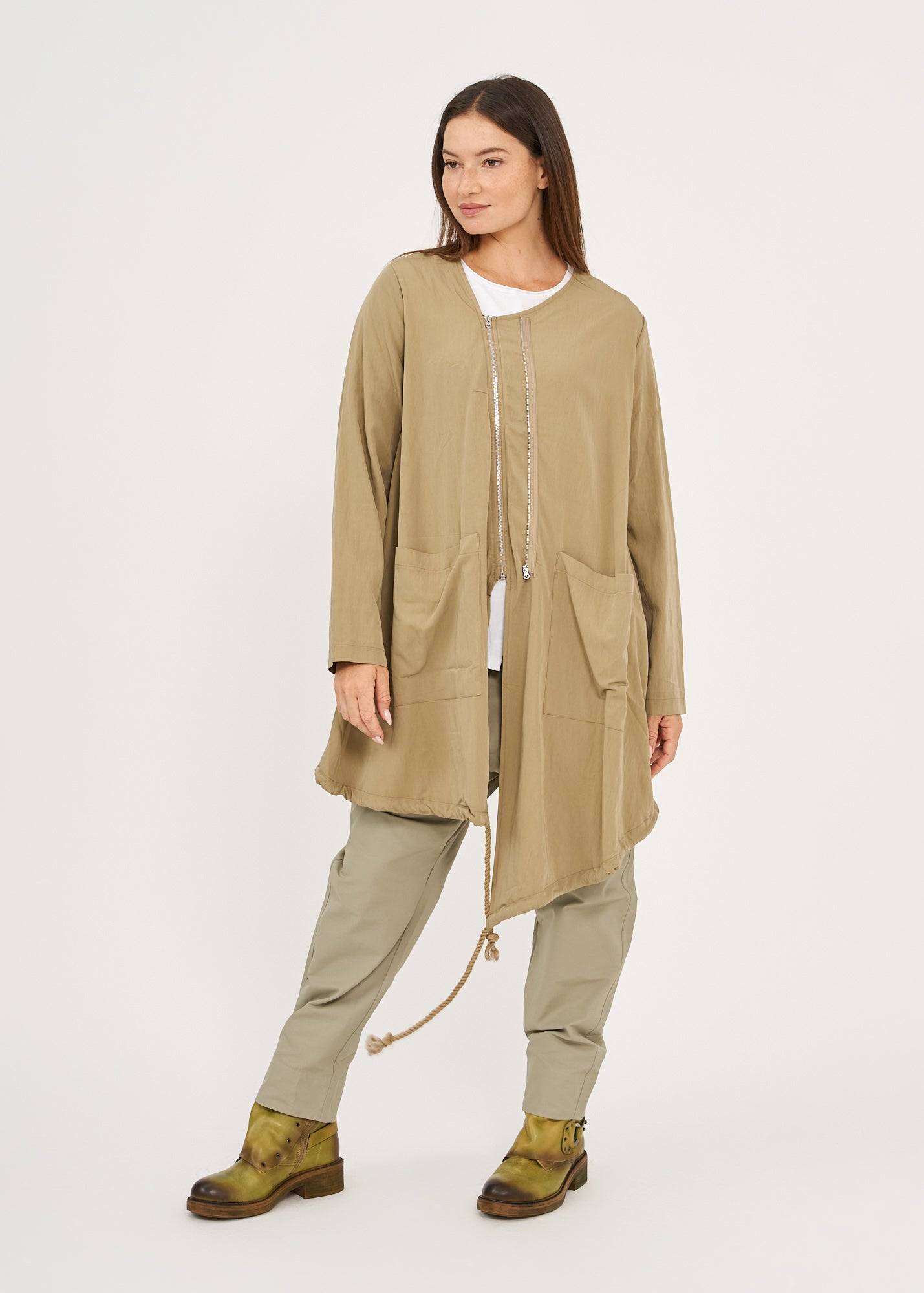 עליונית שרוול ארוך שני רוכסנים חום