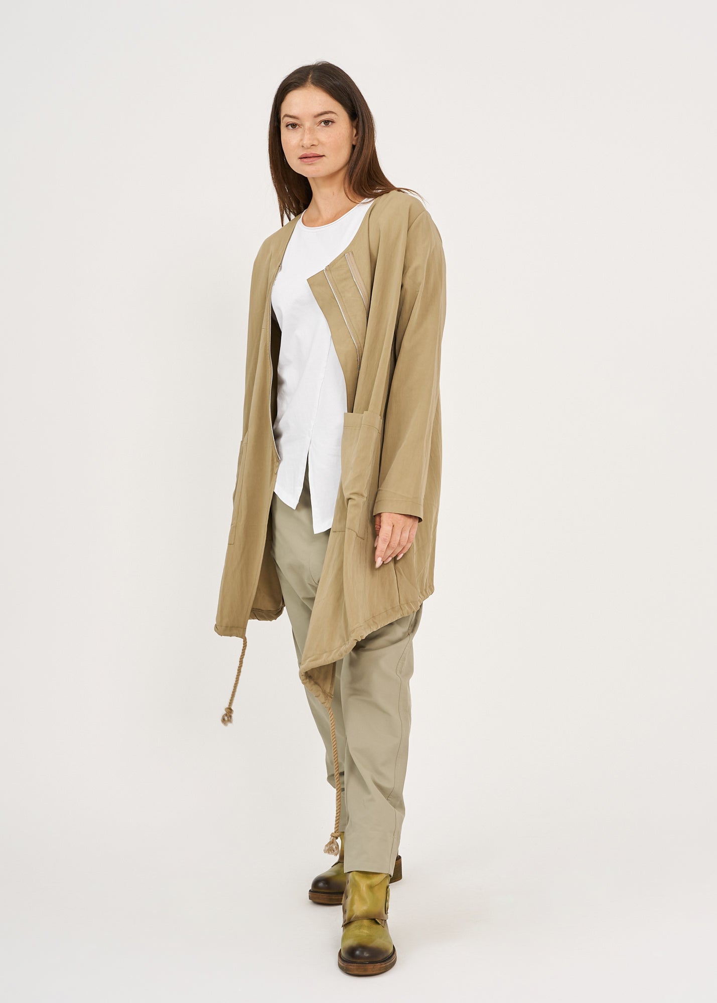 עליונית שרוול ארוך שני רוכסנים חום