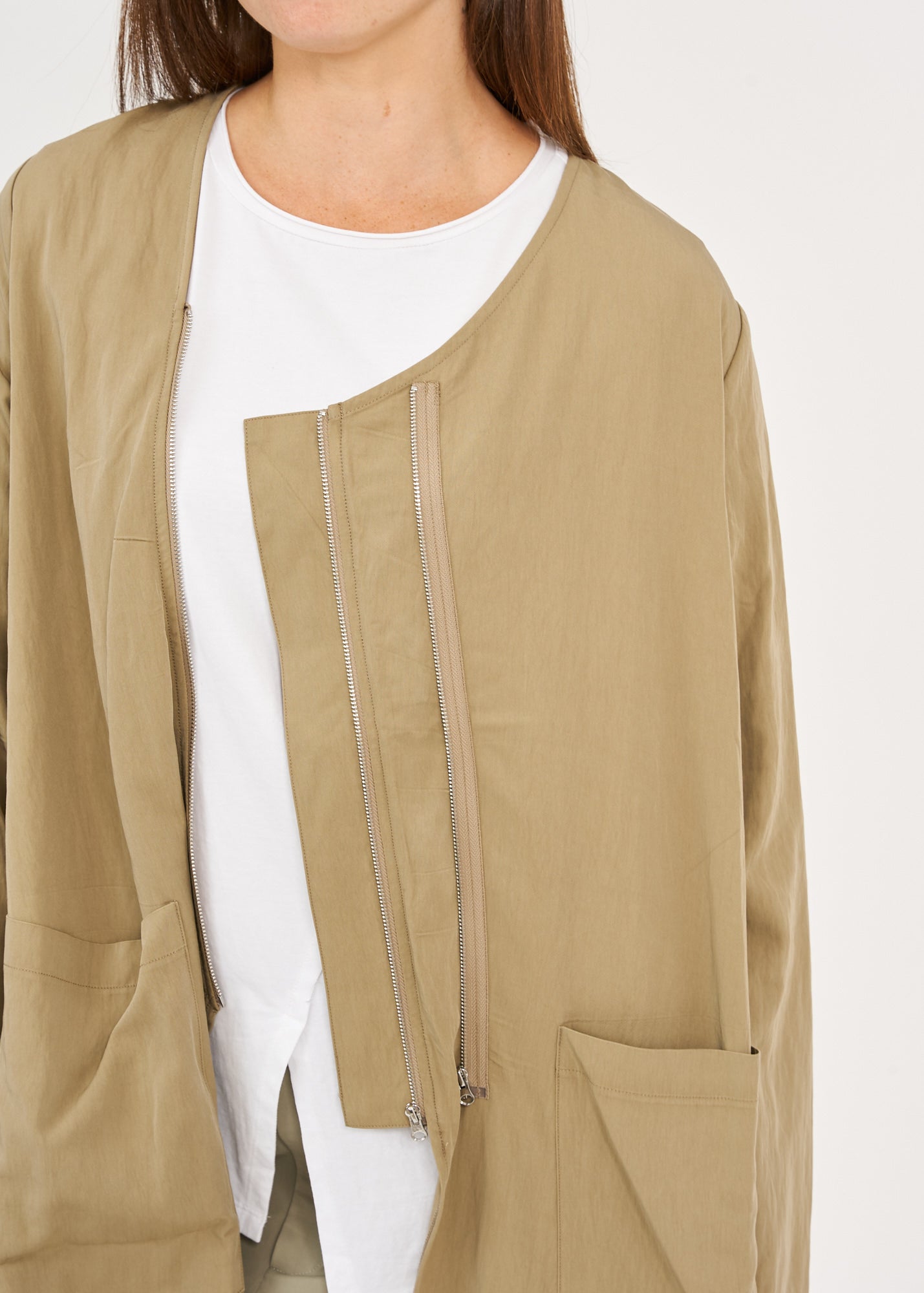 עליונית שרוול ארוך שני רוכסנים חום