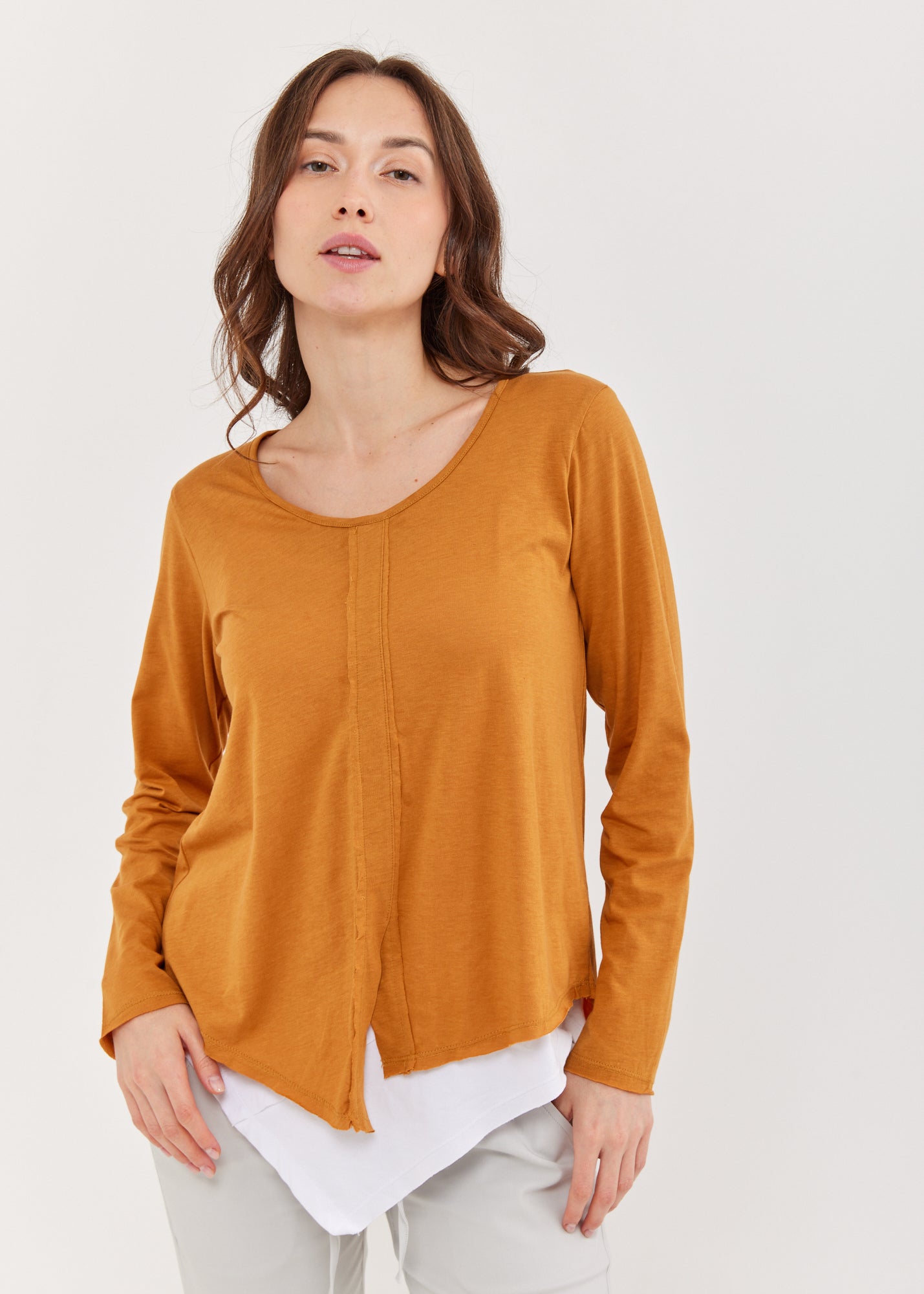 חולצה אסימטרית פס באמצע חמרה