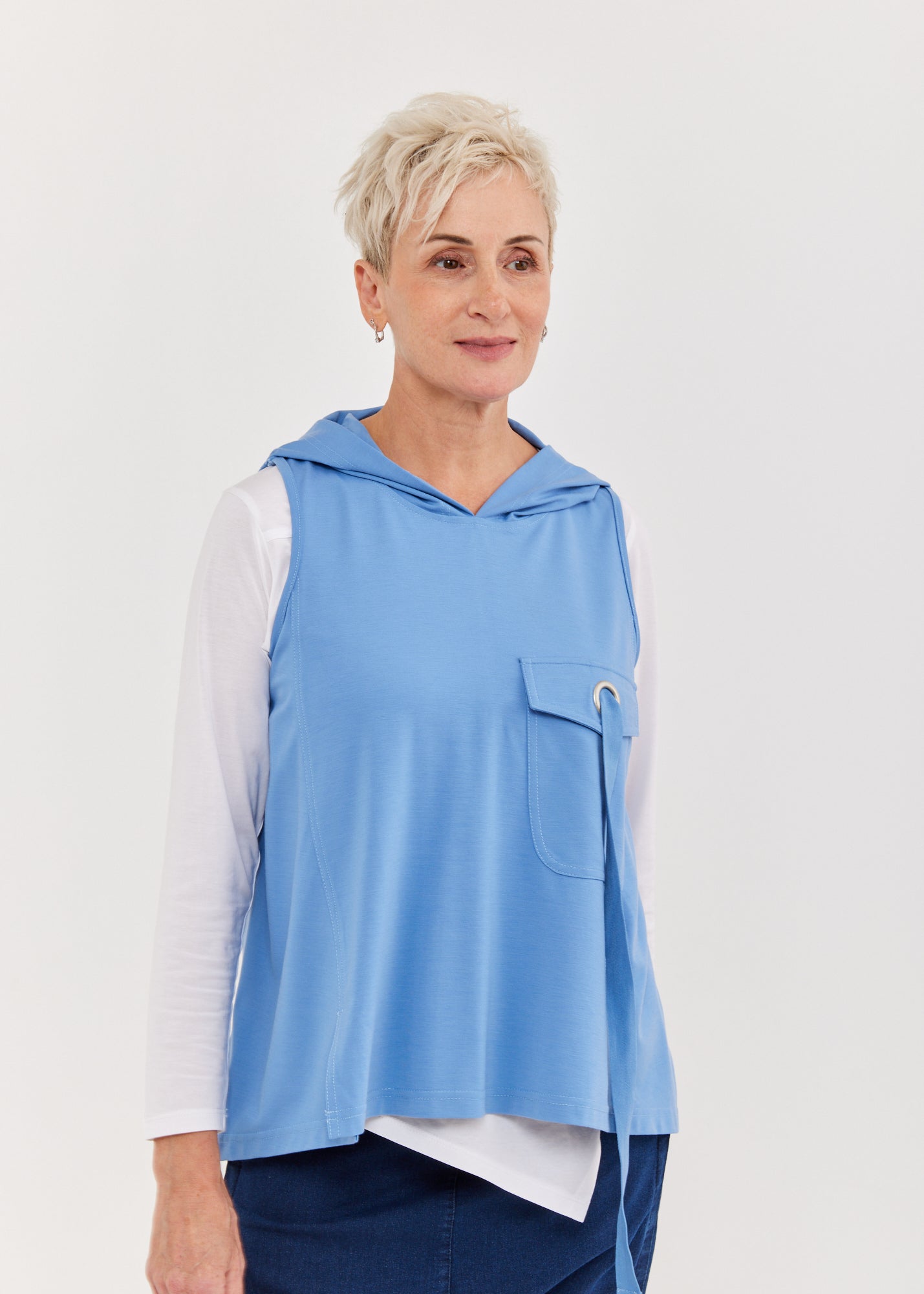 וסט כיס עם לולאה כחול