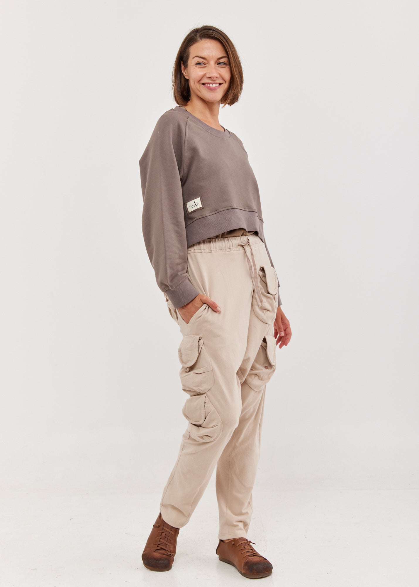 מכנסיים עם כיסים מרובים סטון