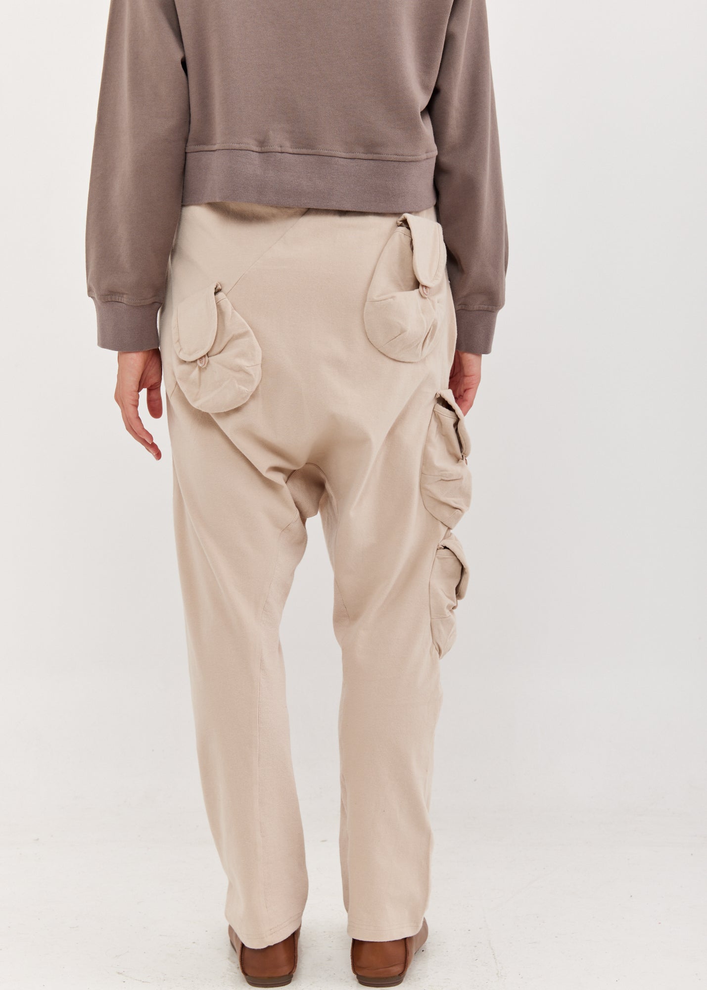 מכנסיים עם כיסים מרובים סטון