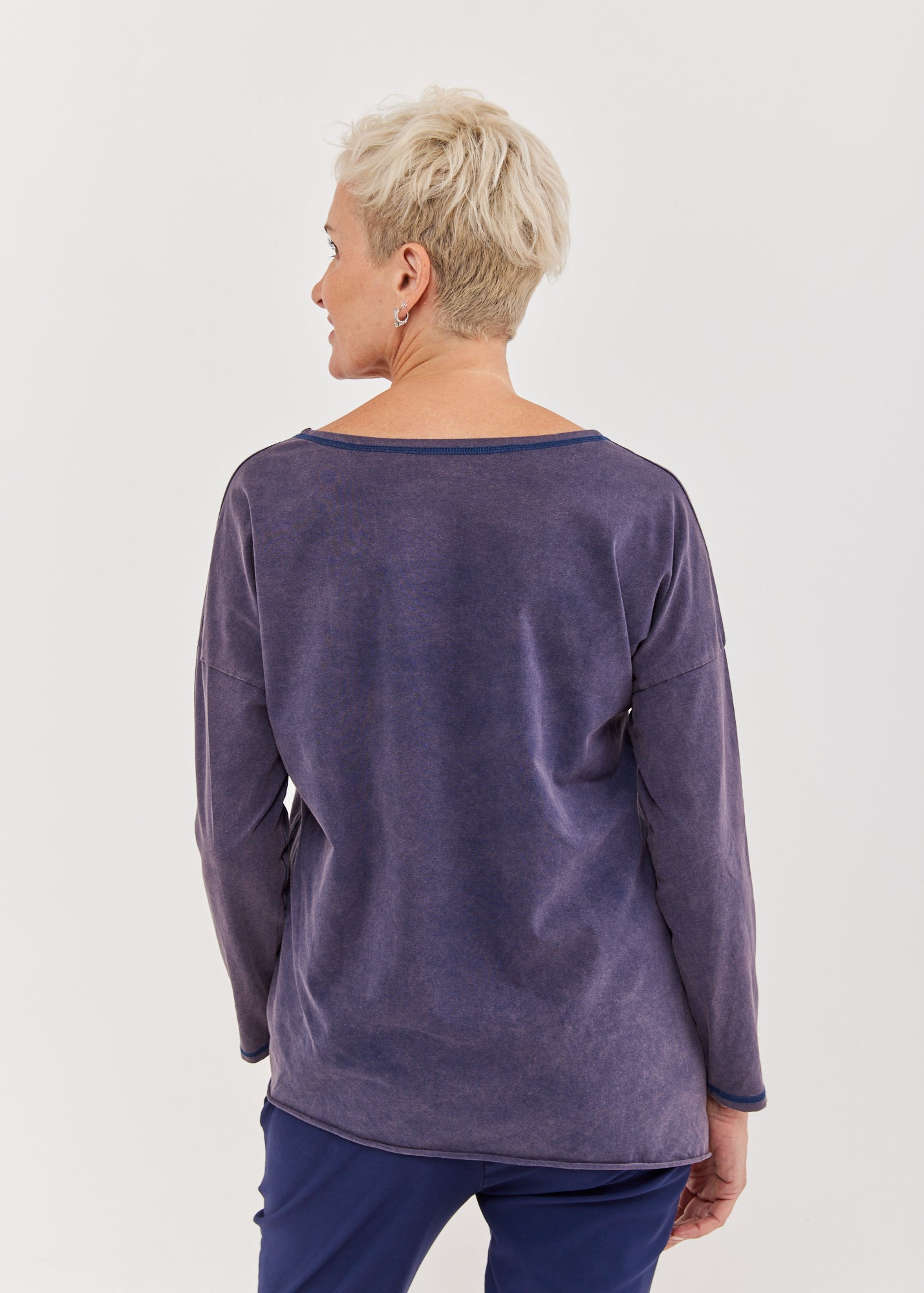 חולצה שרוול ארוך כפתרה אלכסונית כחול ווש