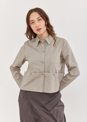 חולצה מכופתרת מתכוננת לקצר סטון