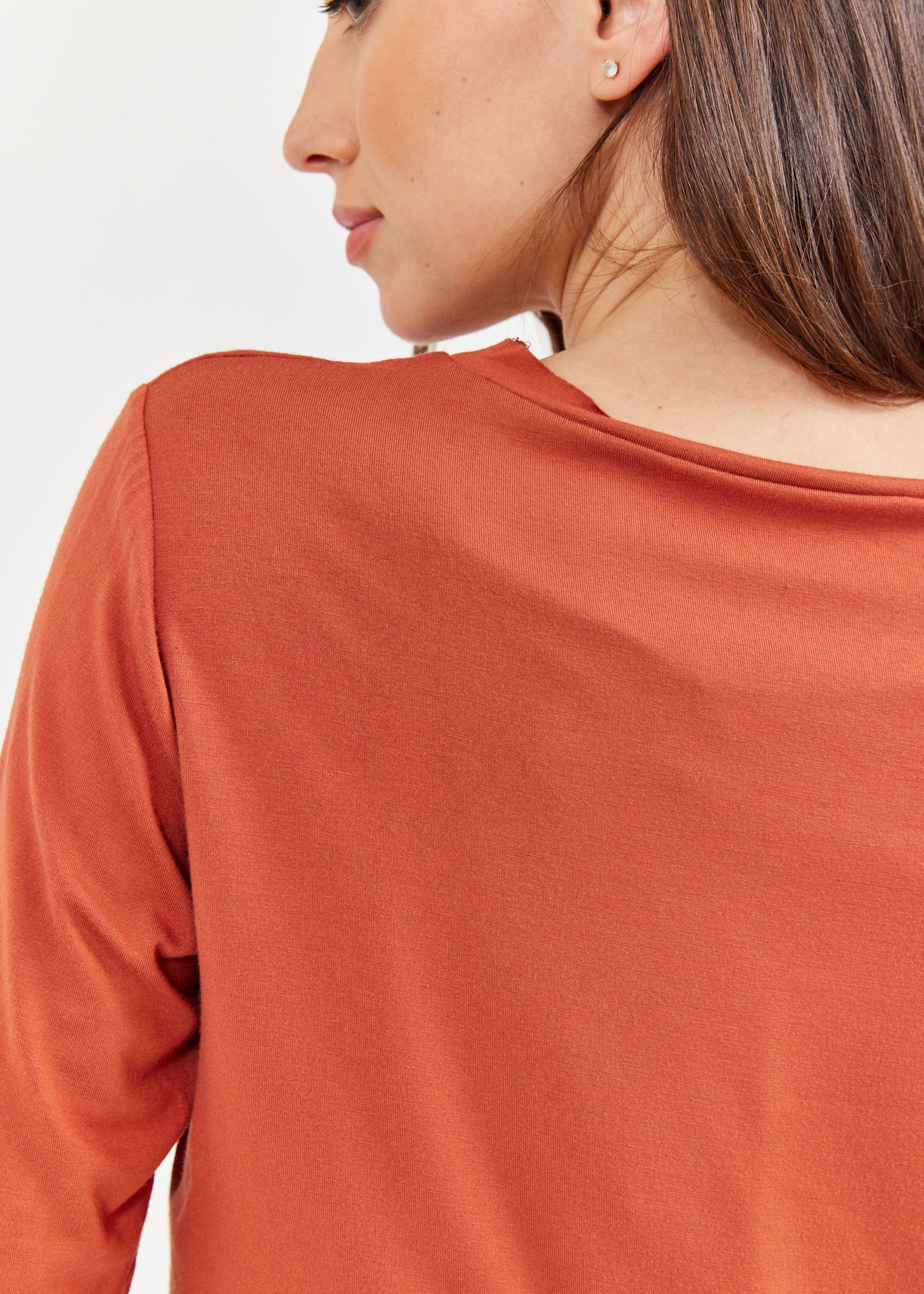 Basic asymmetric short shirt