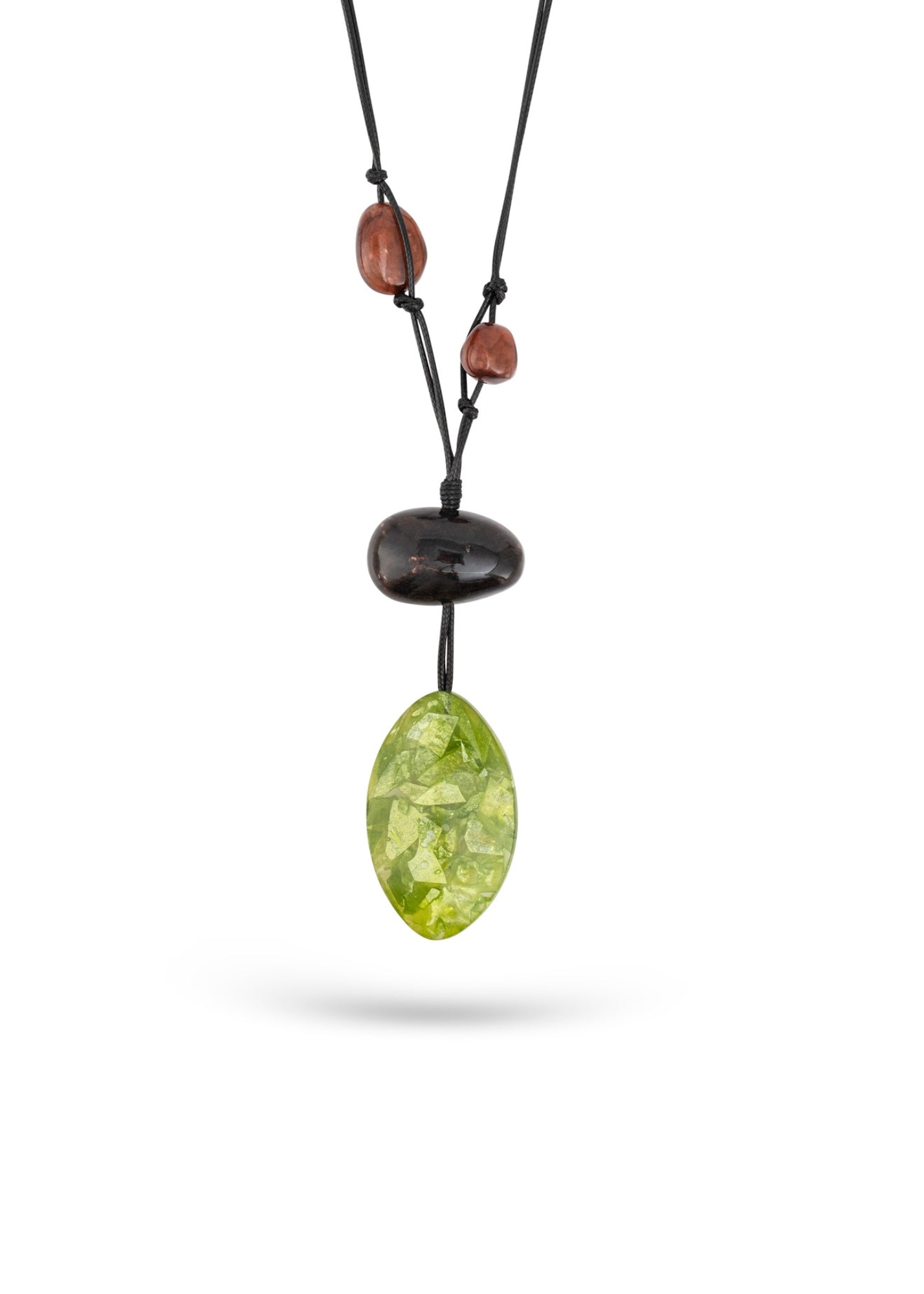 Handmade necklace combining green resin shapes