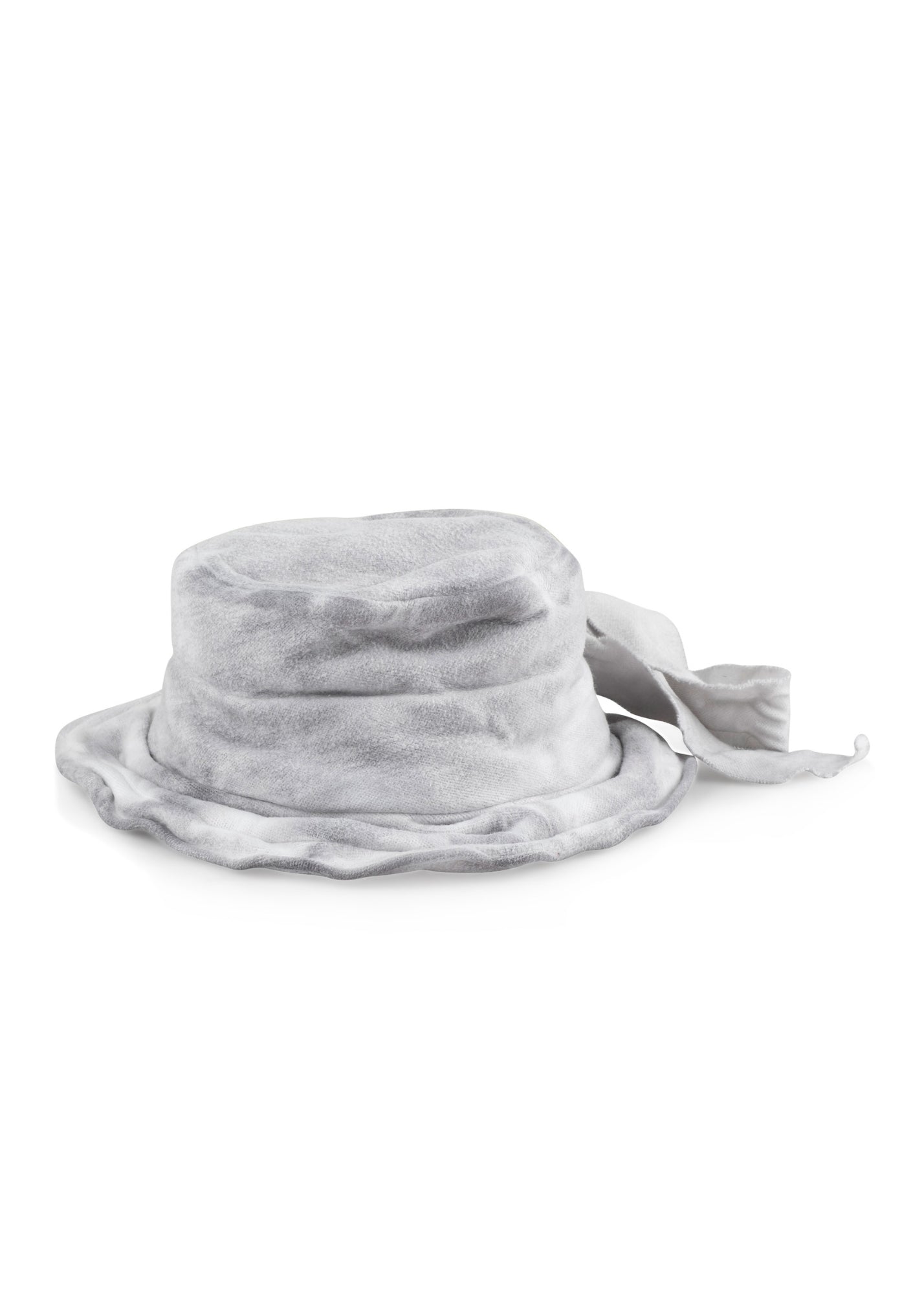 Holly hat, with stone tie
