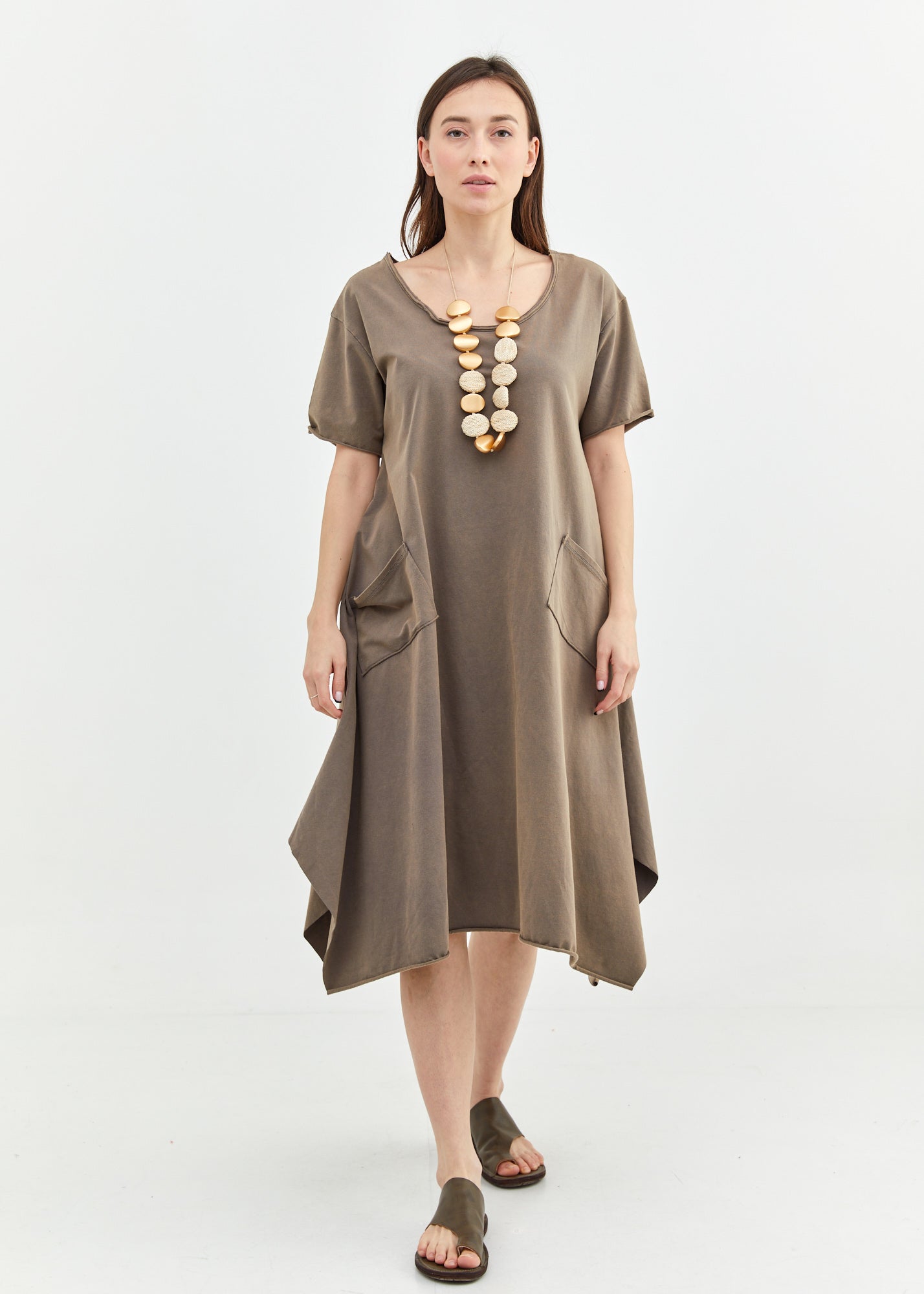 שמלה שרוול קצר כיסים אלכסוניים ותפר פתוח ירוק