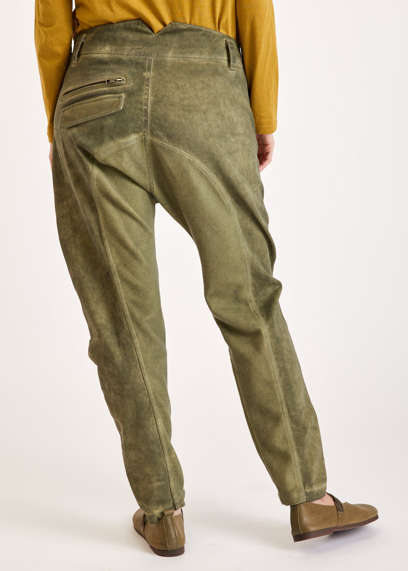 מכנסיים שילוב שני בדים עם כפתורים ירוק