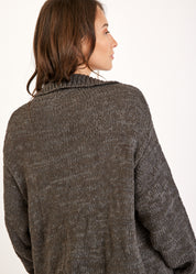 Knit top with dark gray zipper