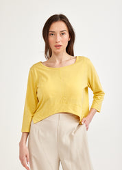 Yellow 3/4 sleeve shirt with rounded ending