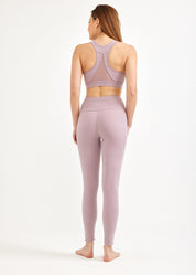 Basic tights with a pink two-stripe belt