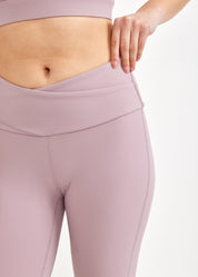 Basic tights with a pink two-stripe belt