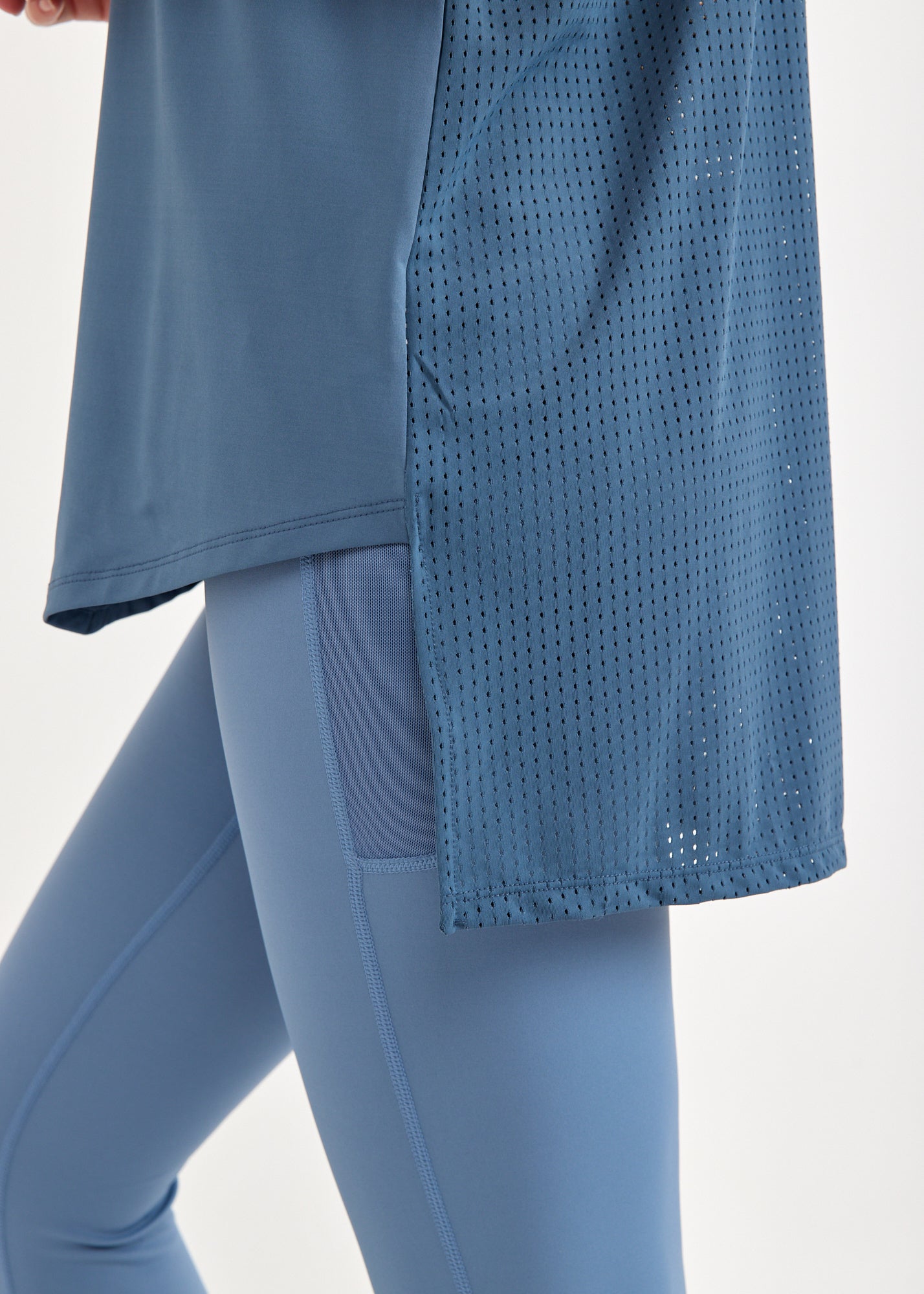 Training tank top X on the back mesh combination blue