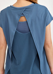 Back training shirt like a blue mesh tank top