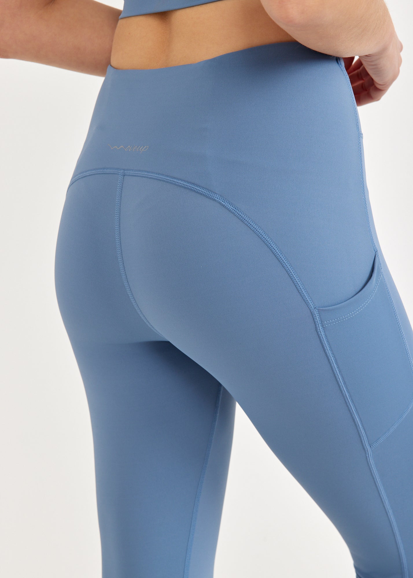 Blue tights with two side pockets