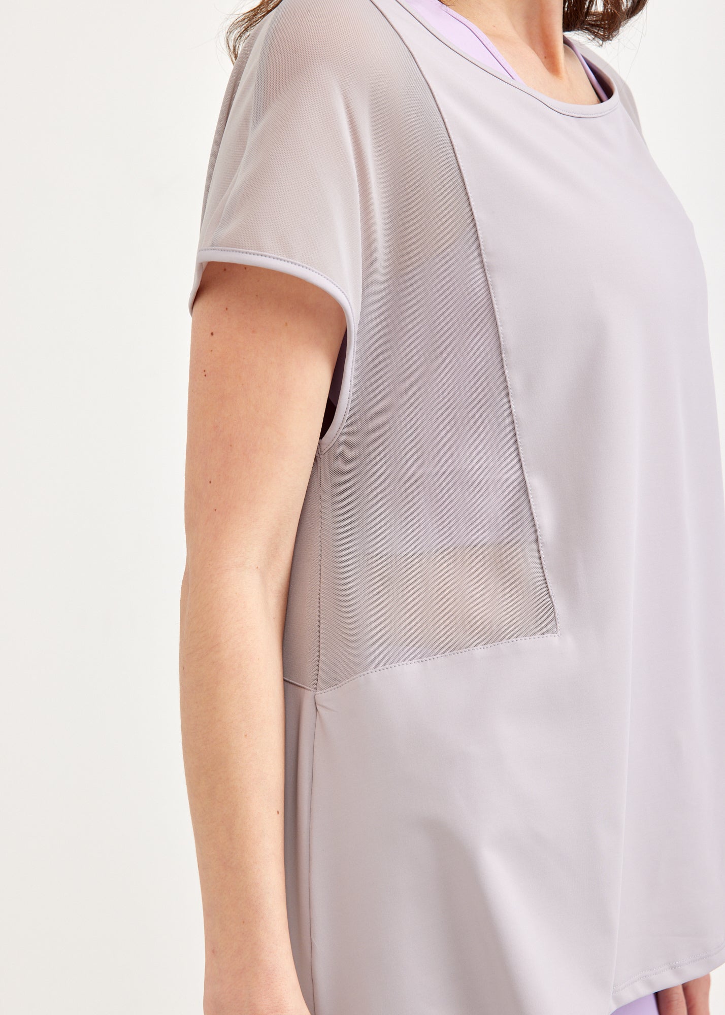 Light gray mesh bat training shirt