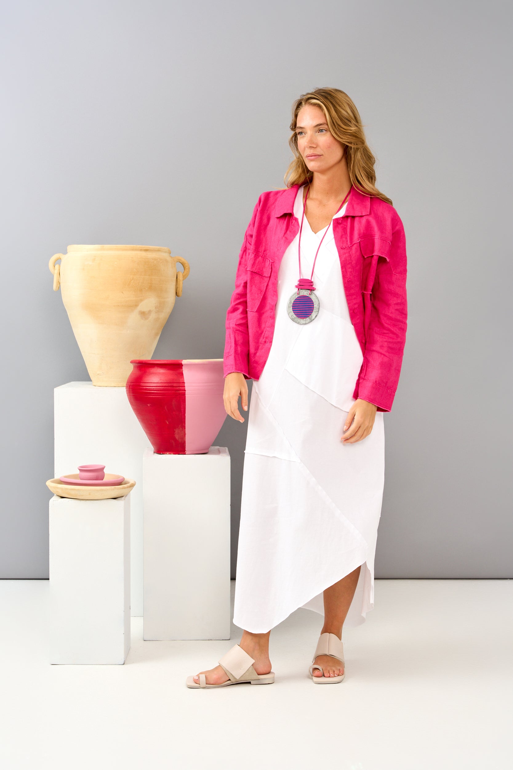 כפכפי עור אצבע רצועה מקופלת לבן