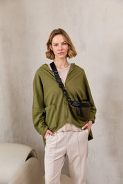 תיק פאוץ ניילון רצועה עם חוליות ירוק