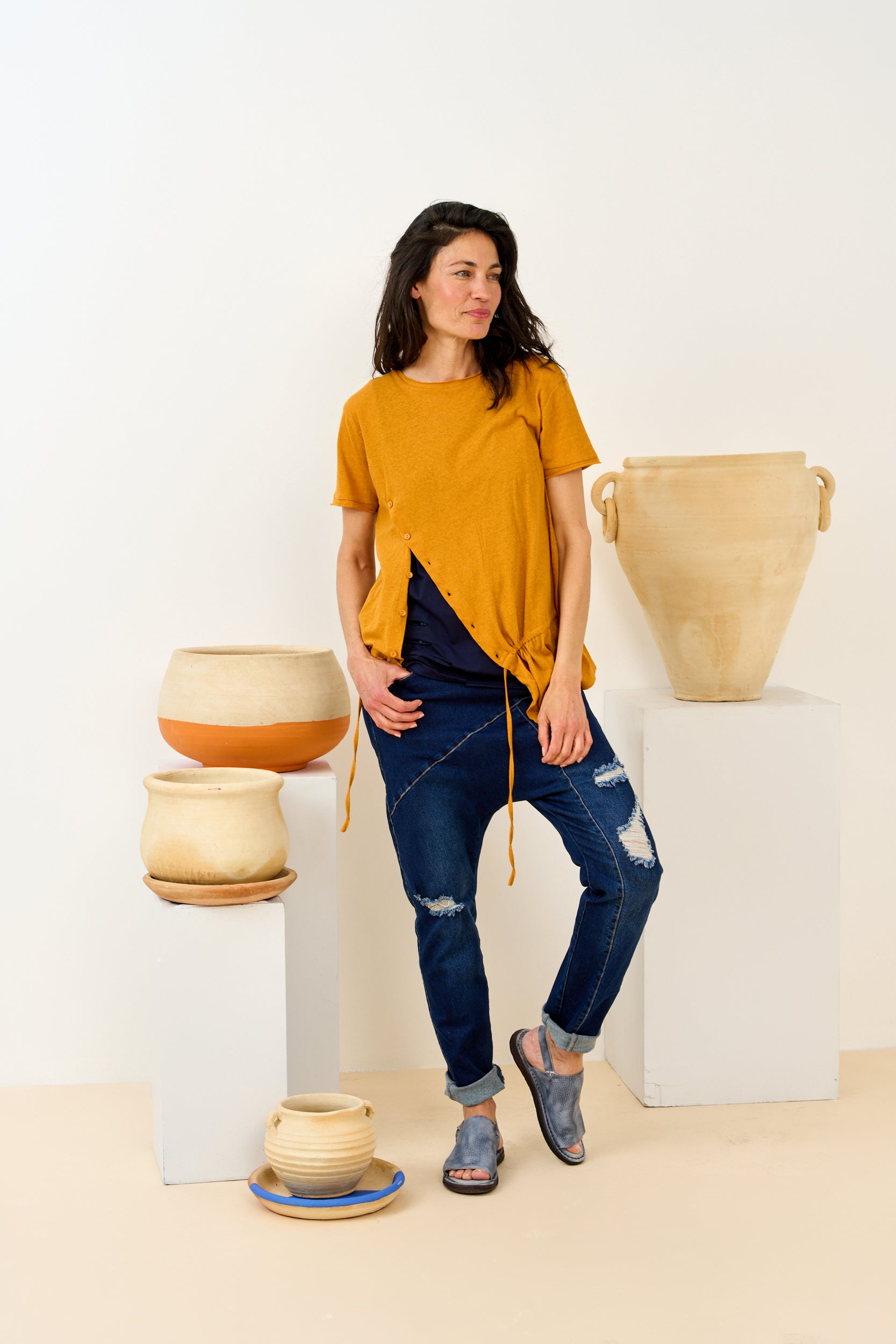 סנדלי עור שוטוחות ווש אפור