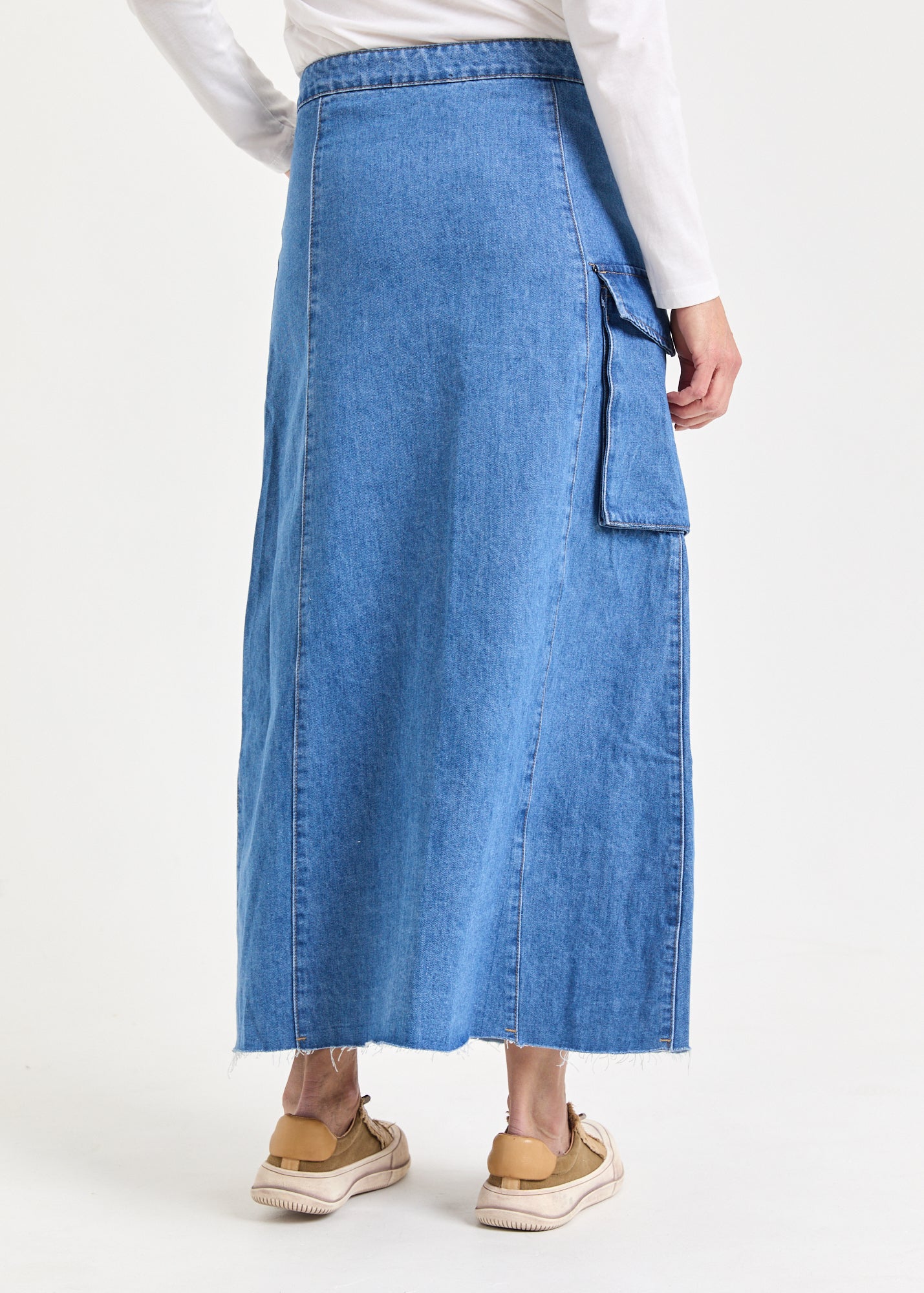 Blue wash cargo pocket maxi denim skirt