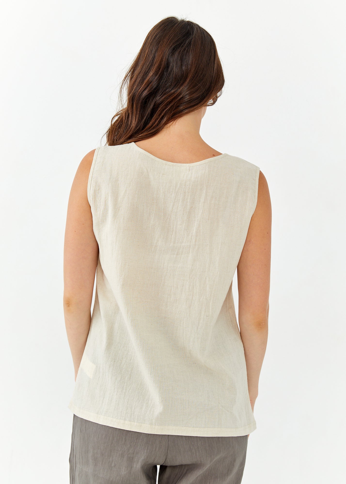 גופייה כפתרה אלכסונית אופוויט