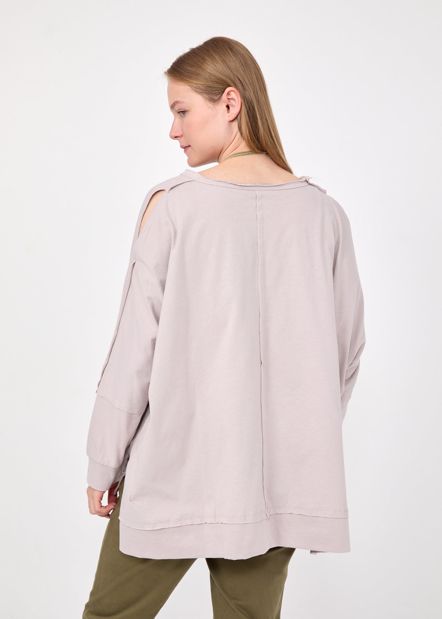 חולצה שרוול ארוך פתחים בכתפיים סטון