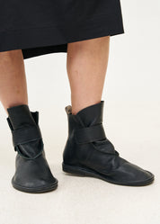 מגפוני עור רך סגירת סקוטצ' שחור