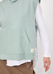 ווסט פתחים מעוגלים וכיס כחול בהיר