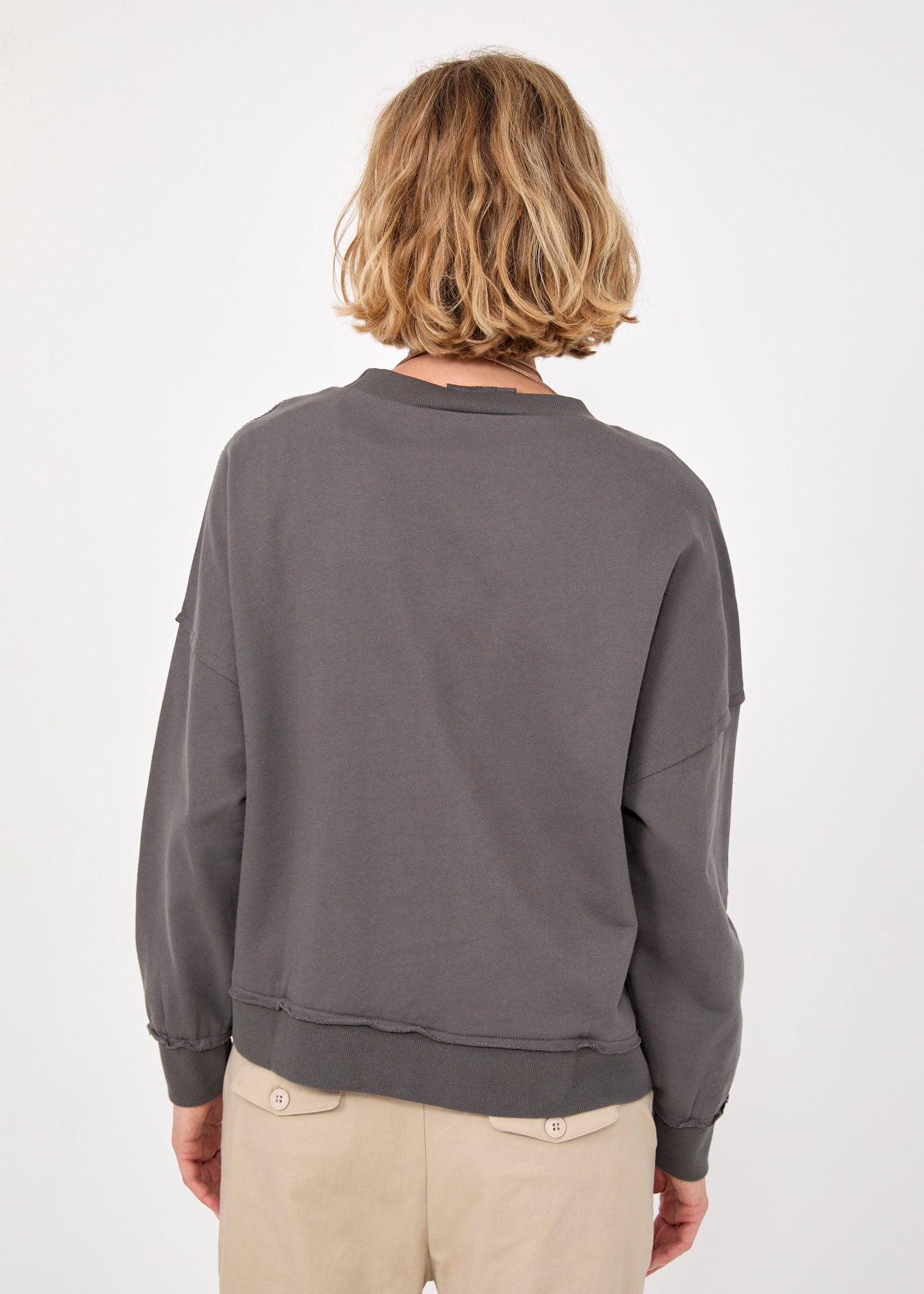 סווטשירט פוטר אסימטרי שילוב ריב אפור כהה